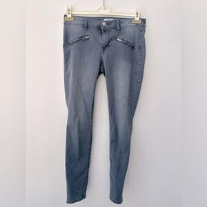 Cabi zip pocket size 6 skinny grey jeans